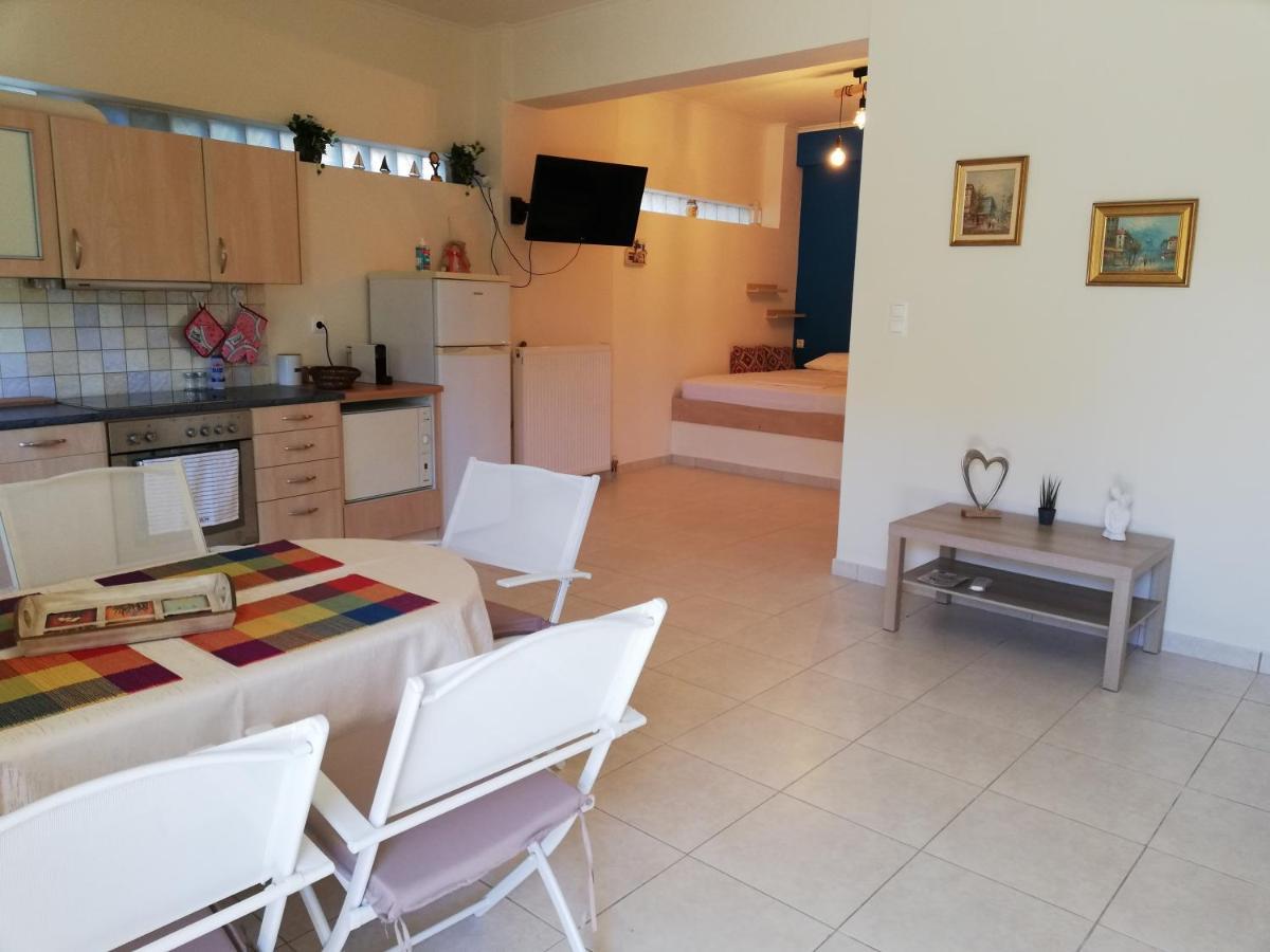 Althea Holiday Studio Agia Marina  Exterior foto